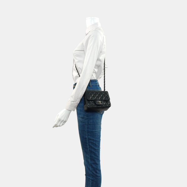 CLASSIC FLAP Mini Quilted Grained Calfskin Black