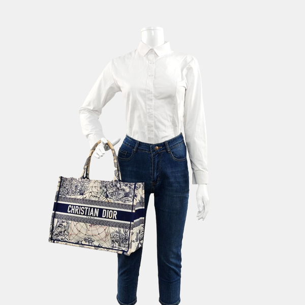 Authenticated pre-owned Book Tote Medium Canvas Blue - Tote Bag at Looply