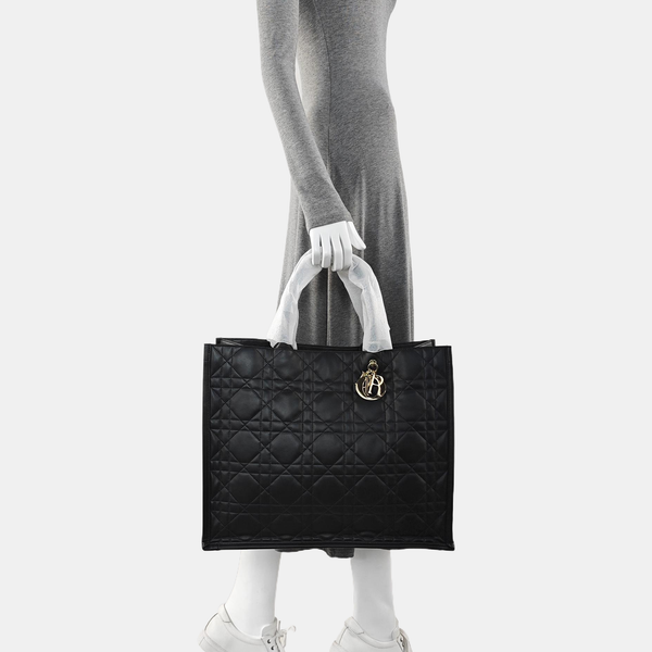 Book Tote Large Cannage Calfskin Black