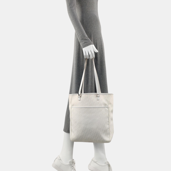 Oblique Canvas White