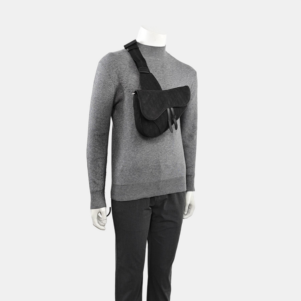 Saddle Medium Oblique Canvas Black