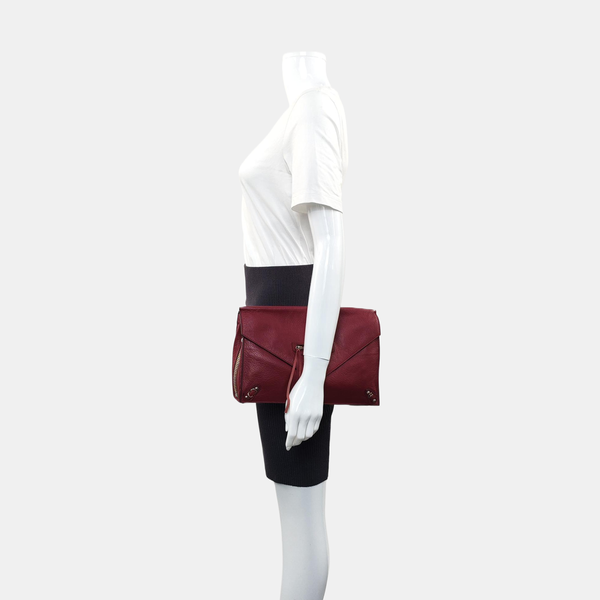 Authenticated pre-owned Papier Calfskin Burgundy - Clutch at Looply