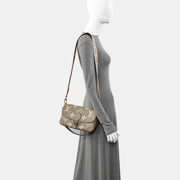 DIANE Monogram Calfskin Gray