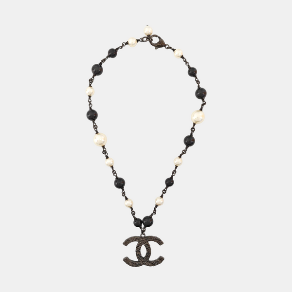 Metal Black Necklace