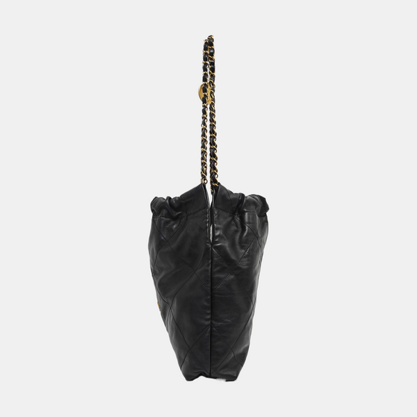 CHANEL 22 Small Quilted Calfskin Black