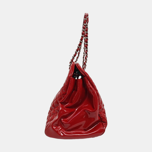 JUST MADEMOISELLE Large Quilted Patent Leather Red
