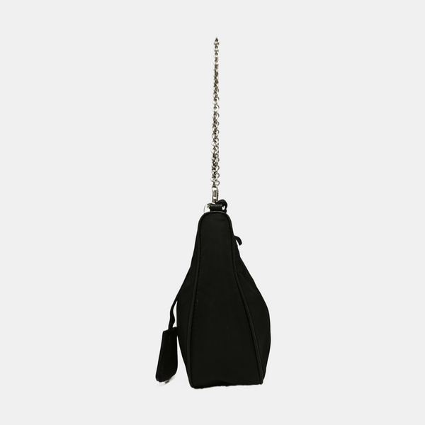 Authenticated pre-owned Re-Edition2005 Nylon Black - Shoulder Bag at Looply