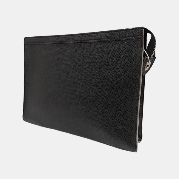 Pochette Voyag MM Calfskin Black