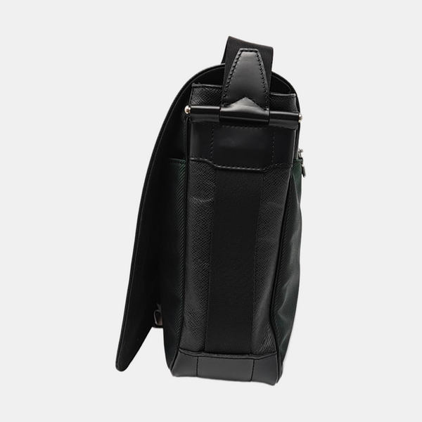 VIKTOR Calfskin Black