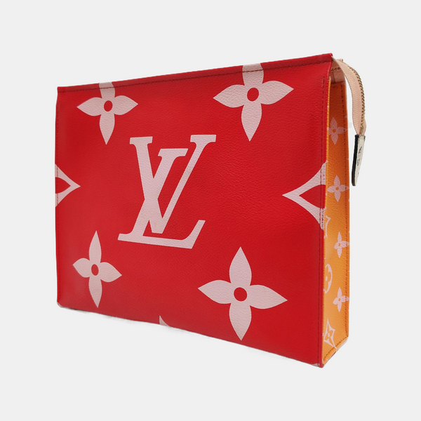 TOILET POCKET 26 Monogram Coated Canvas Red