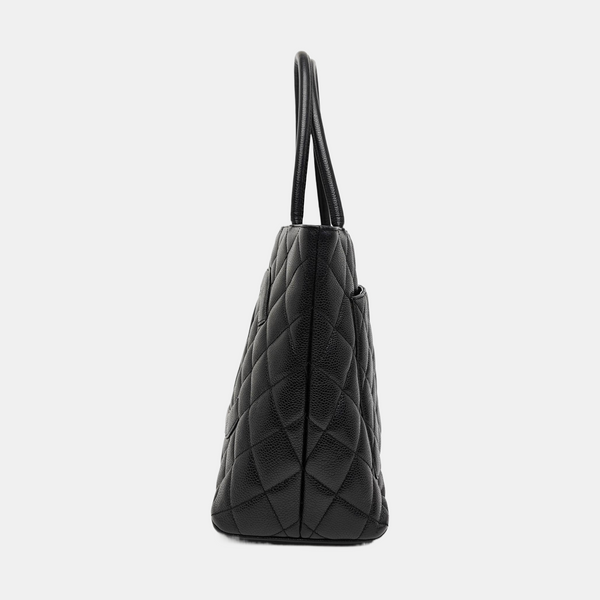 MEDALLION Quilted Grained Calfskin Black