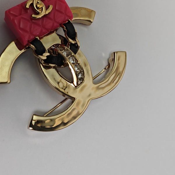 Vintage Metal Gold Brooch