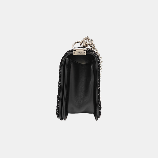 BOY CHANEL Medium Chevron Calfskin Black