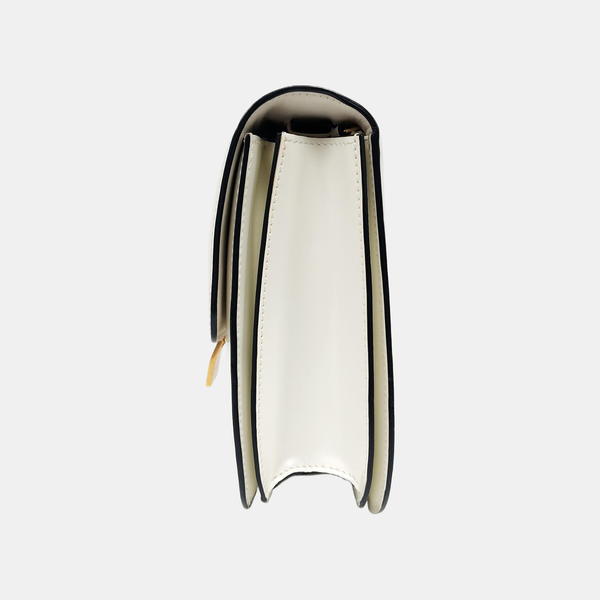 Authenticated pre-owned CLASSIC BOX Medium Calfskin White - Shoulder Bag at Looply