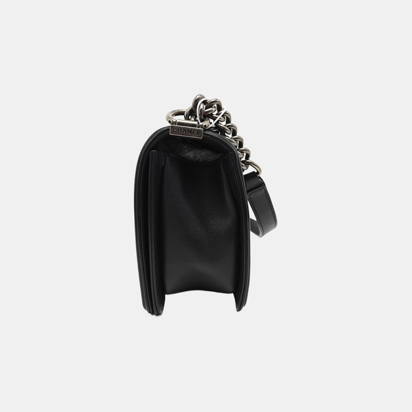 BOY CHANEL Medium Quilted Calfskin Black