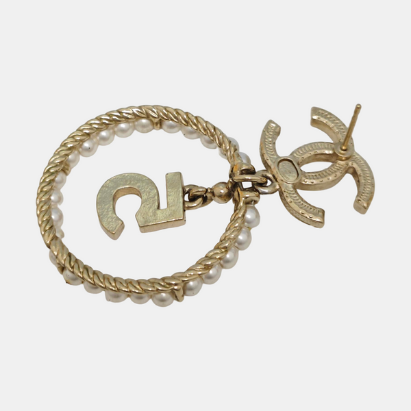 CC Logo Metal Gold Stud Earrings