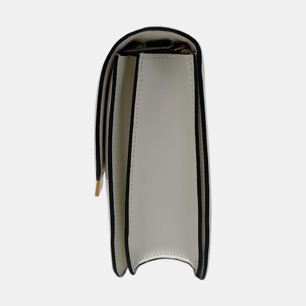 Authenticated pre-owned CLASSIC BOX Medium Calfskin White - Shoulder Bag at Looply