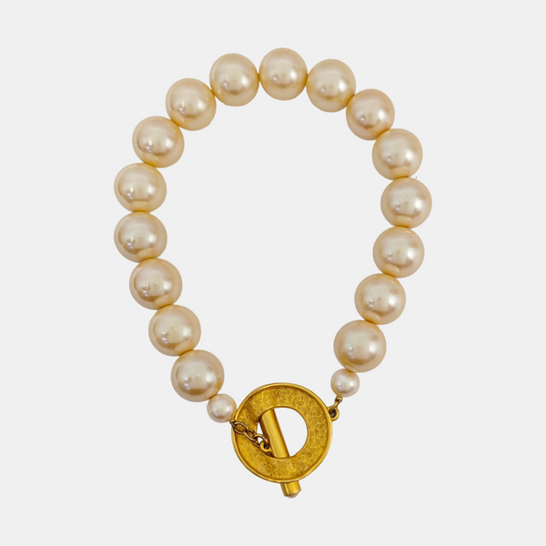 Faux Pearl White Necklace