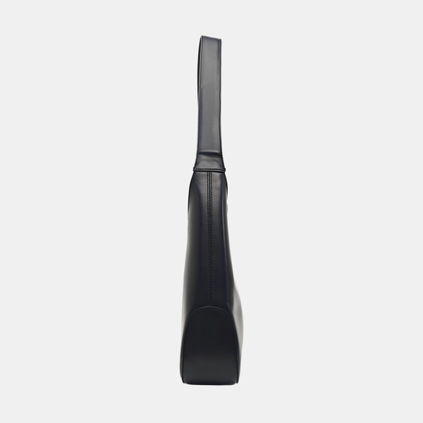 Clasp Hobo Medium Calfskin Black