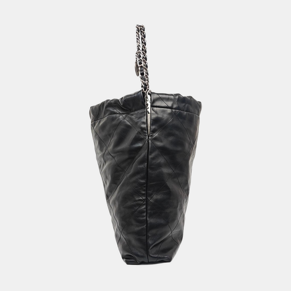 CHANEL 22 Medium Quilted Calfskin Black