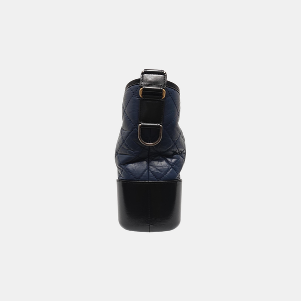 GABRIELLE Medium Quilted Calfskin Blue