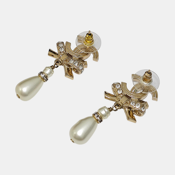 Metal Gold Stud Earrings