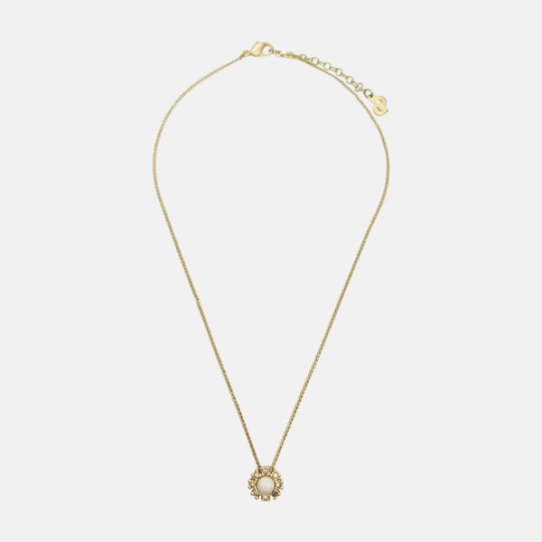 Collar de oro de metal