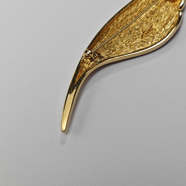 Twist Round Metal Gold Brooch