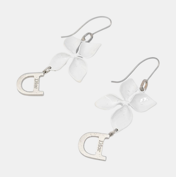Girly Metal White Earrings