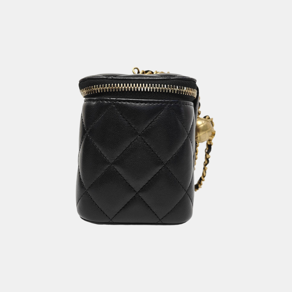 VANITY CASE Small Quilted Lambskin Black