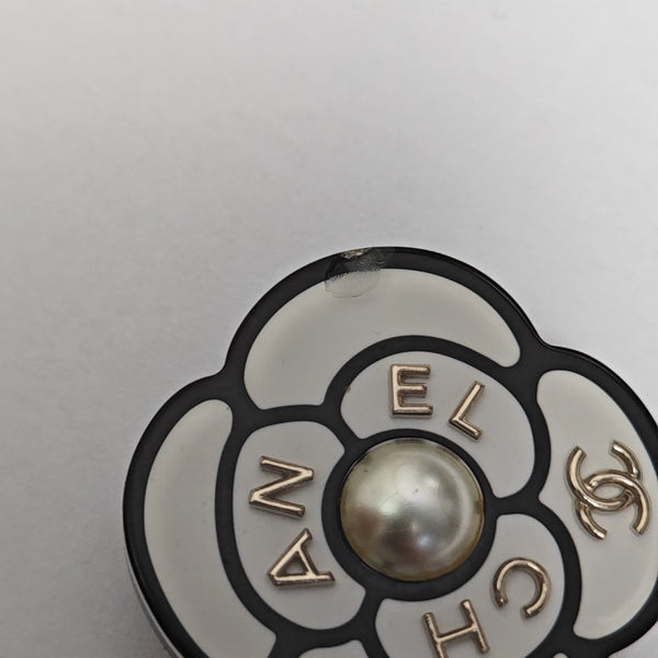 Metal Gray Brooch