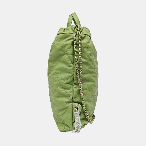 CHANEL 22 Small Quilted Calfskin Green