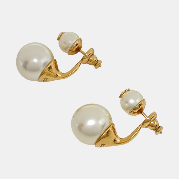 Danseuse Etoile Metal White Stud Earrings