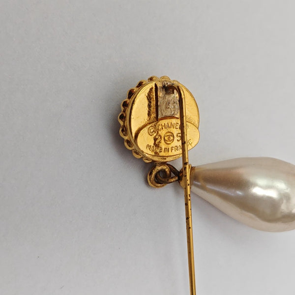 Metal Gold Brooch