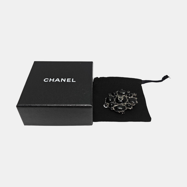 CC Logo Metal Black Brooch