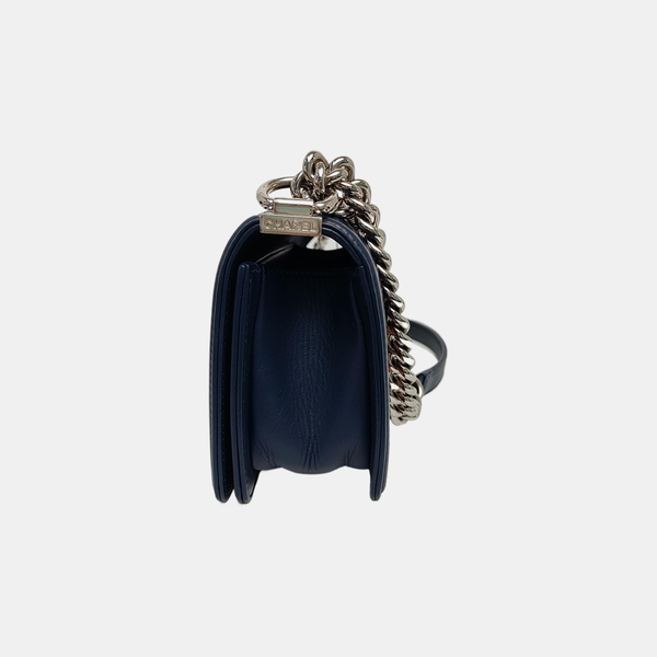 Authenticated pre-owned BOY CHANEL Small Chevron, Quilted Wool Blue - Shoulder Bag at Looply