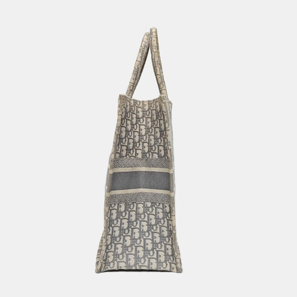 Authenticated pre-owned Book Tote Large Monogram Canvas Grey - Tote Bag at Looply