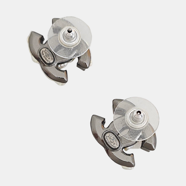 CC Logo Metal Black Stud Earrings