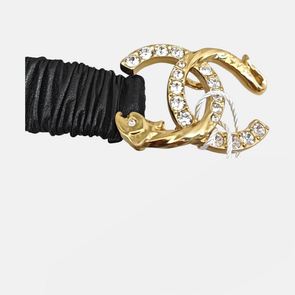 Cinturón de cuero negro