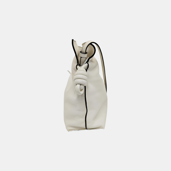 Flamenco Medium Calfskin White