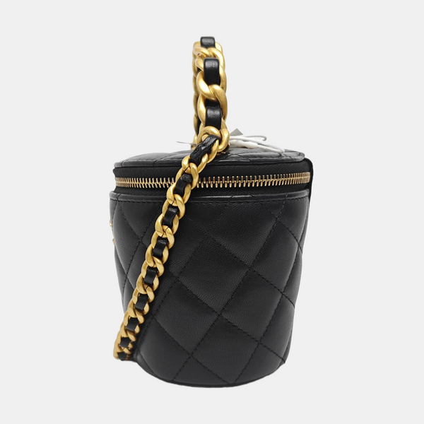 Quilted Lambskin Bucket Bag Small Black