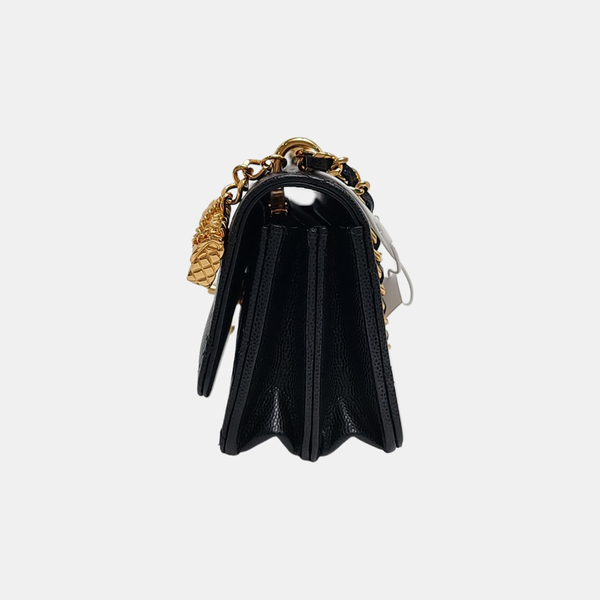 Authenticated pre-owned CLASSIC FLAP Quilted Calfskin Black - Shoulder Bag at Looply