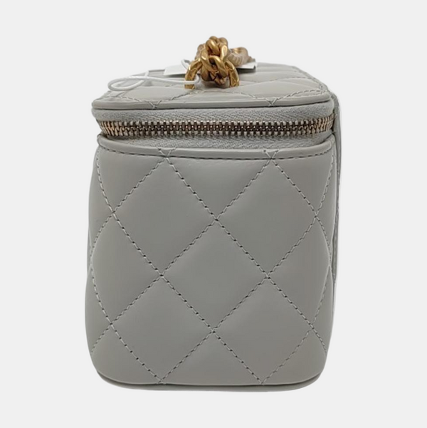 Authenticated pre-owned VANITY CASE Small Quilted Lambskin Gray - Shoulder Bag at Looply