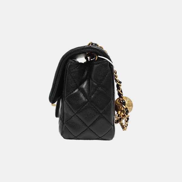 CLASSIC FLAP Mini Quilted Lambskin Black