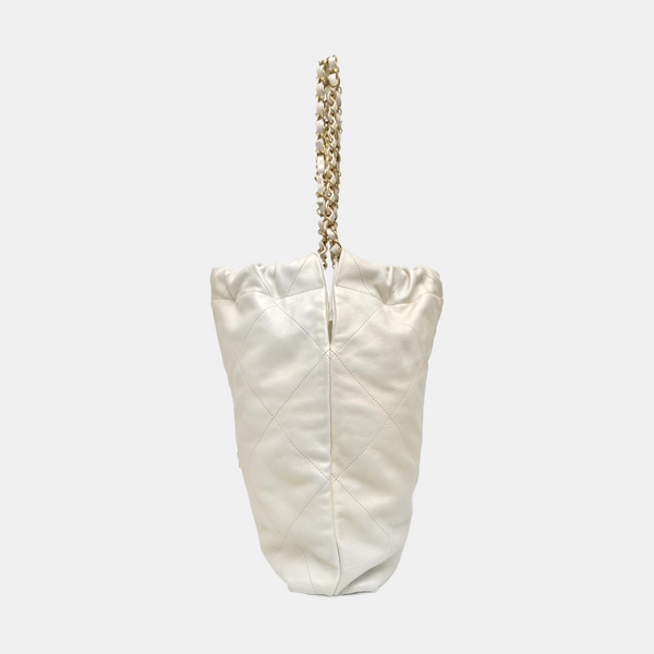 CHANEL 22 Medium Quilted Calfskin White