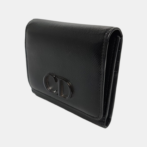 Authenticated pre-owned 30 Montaigne Calfskin Black Wallet - Wallet at Looply