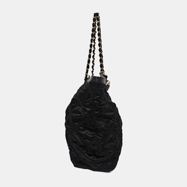 Quilted Nylon Medium Black