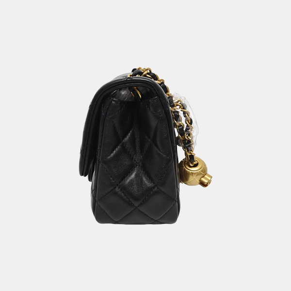 CLASSIC FLAP Mini Quilted Lambskin Black