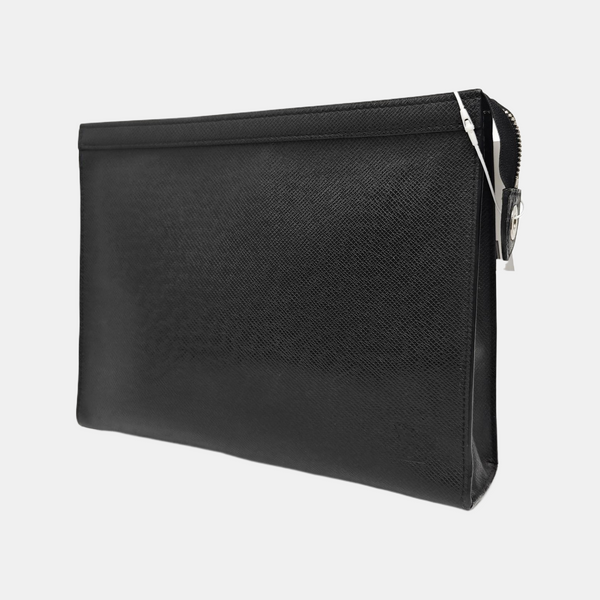 Pochette Voyag MM Calfskin Black