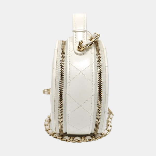 ROUND Quilted Lambskin White